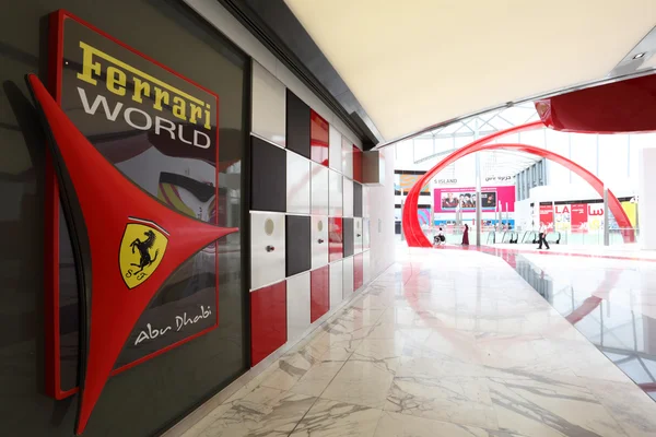 Ferrari World Theme Park в Абу-Даби — стоковое фото
