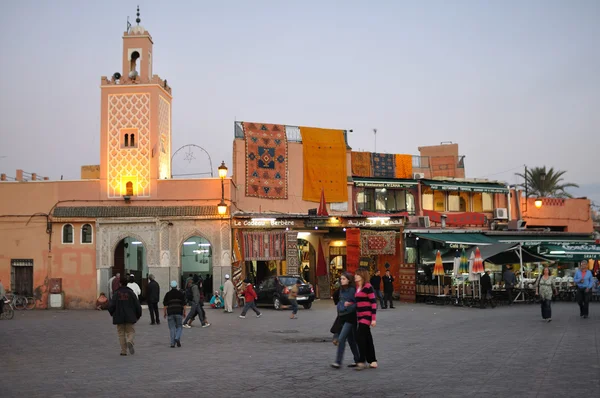 A piazza Djemaa El Fnaa a Marrakech — Foto Stock