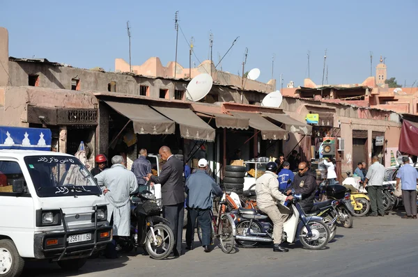 Pouliční scéna v Marrákeši, Maroko. — Stock fotografie