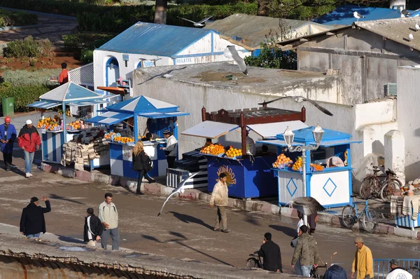 Essaouria, Fas portakal suyu satıcılar — Stok fotoğraf