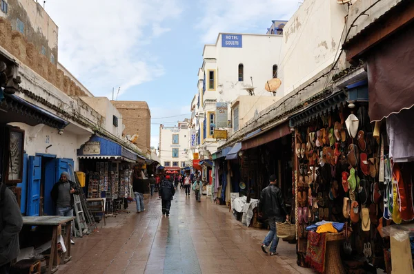 Úzká ulice v medíně essaouria, Maroko — Stock fotografie