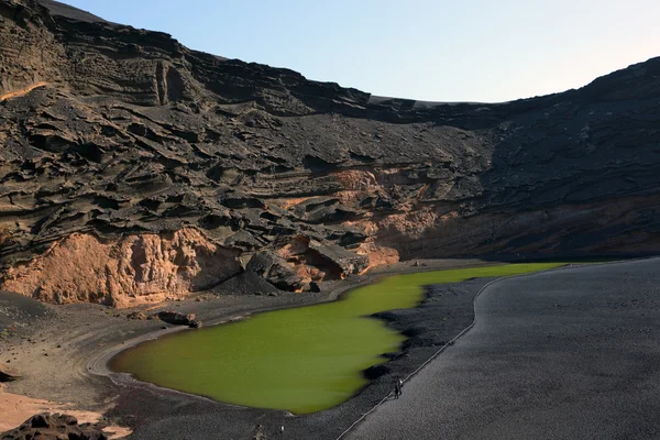 Green Lake Lake El Golfo on Canary Island Lanzarote, Spain — Stock Photo, Image