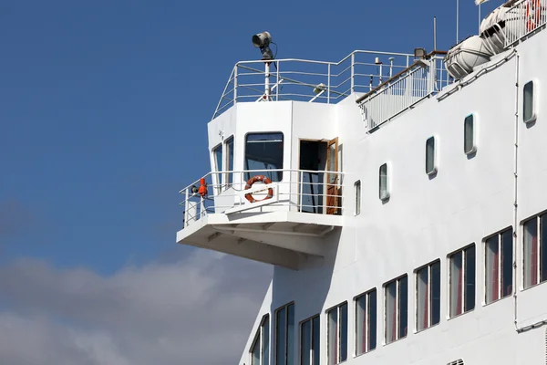 Cubierta de los capitanes en un ferry moderno — Foto de Stock