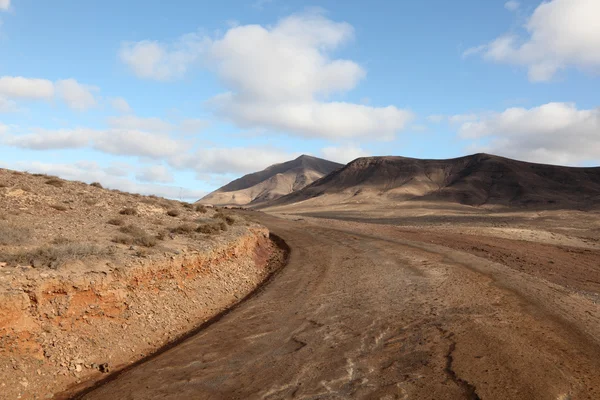 Estrada de campo em Canary Island Lanzarote, Espanha — Fotografia de Stock