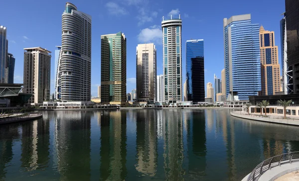 Jumeirah Lakes Towers in Dubai — Stockfoto