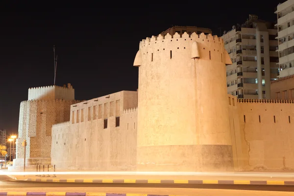 Oude fort in sharjah stad, Verenigde Arabische Emiraten — Stockfoto