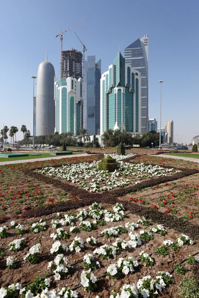 Nuevo distrito del centro de West Bay en Doha, Qatar — Foto de Stock