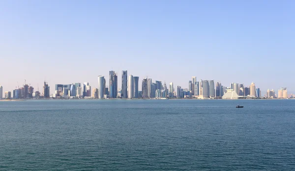 Skyline do distrito de Doha no centro de Dafna. Qatar, Médio Oriente — Fotografia de Stock