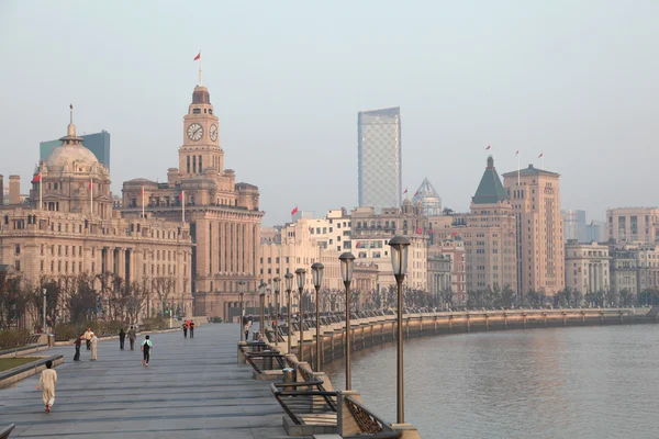 The Bund in the early morning, Shanghai China — Stock Photo, Image