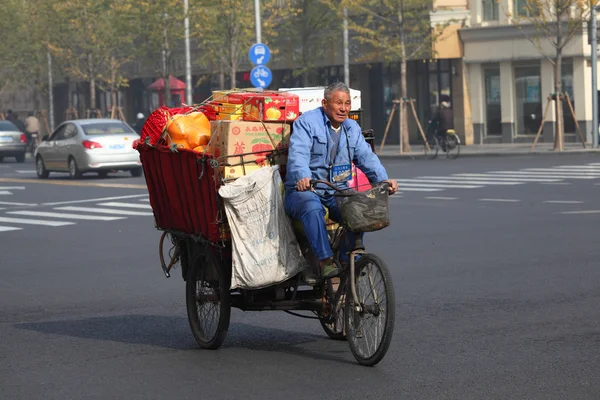 Chiński transportu. 3 wheeler jak to są bardzo popularne w Chinach — Zdjęcie stockowe