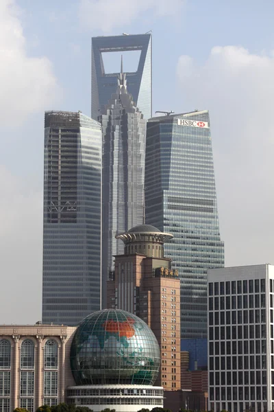 上海市浦东新区的摩天大楼 — 图库照片