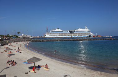 Cruise ship AIDAblu in the harbor of Puerto del Rosario, Canary Island Fuerteventura, Spain clipart