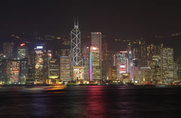 Skyline von Hongkong bei Nacht — Stockfoto
