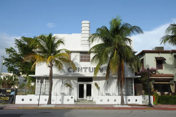 Гостиница Art Deco Century, расположенная в Ocean Drive, Майами-Бич — стоковое фото