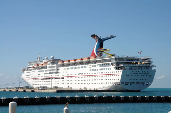 Cruise Ship Carnival Imagination in Key West, Florida — Stock Photo, Image