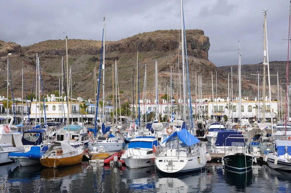 Marina w puerto de mogan, Wyspach Kanaryjskich grand — Zdjęcie stockowe