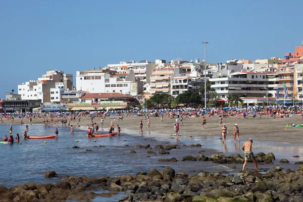 Praia Playa de Los Cristianos, Ilha Canária Tenerife — Fotografia de Stock