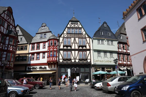Casas con entramado de madera tradicionales en la ciudad vieja de Limburgo, hesse Alemania — Stockfoto