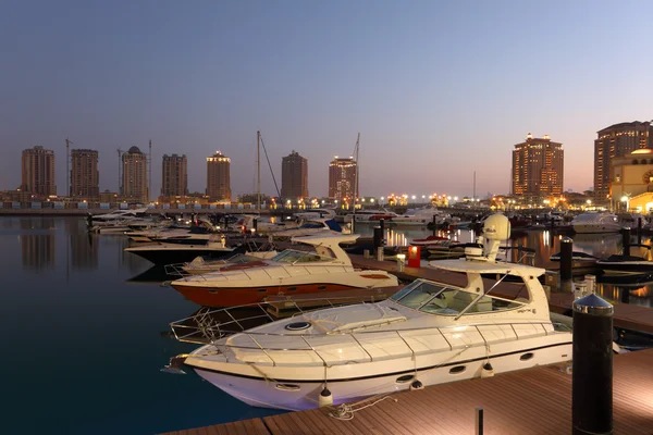 Marina en The Pearl en Doha, Qatar — Foto de Stock