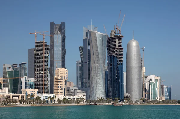 Skyline-az új dohai downttown kerület Al Dafna, Katar, Közel-Kelet — Stock Fotó