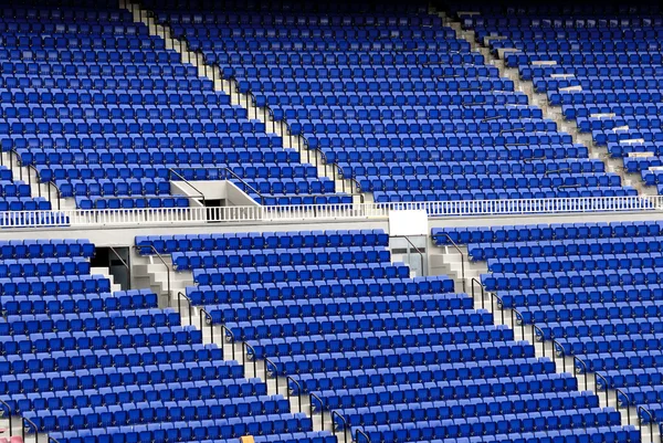 Sedili blu in uno stadio — Foto Stock
