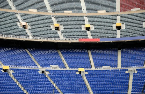 Lege stoelen in een stadion — Stockfoto