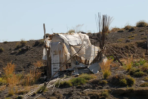 Cabaña abandonada en Grecia —  Fotos de Stock