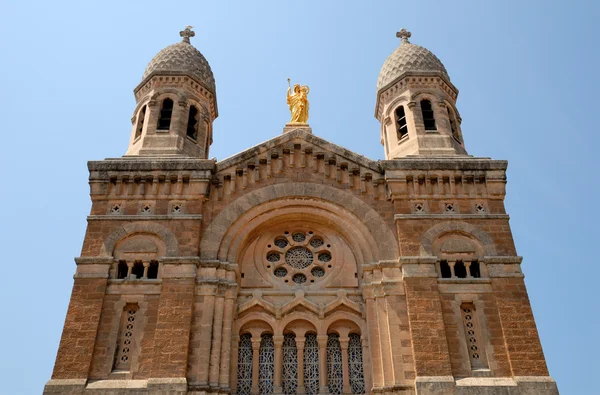 圣母 dame de la 维克多德勒班陀大教堂、 圣拉斐尔，法国 — 图库照片