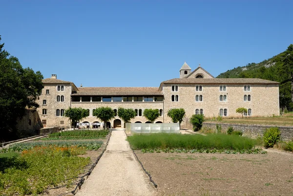 Αβαείο senanque στη Νότια Γαλλία — Φωτογραφία Αρχείου