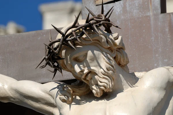 Standbeeld van Jezus Christus op grensoverschrijdende in avignon, Frankrijk — Stockfoto