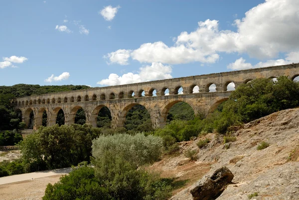 Rzymski akwedukt pont du gard w południowej Francji — Zdjęcie stockowe