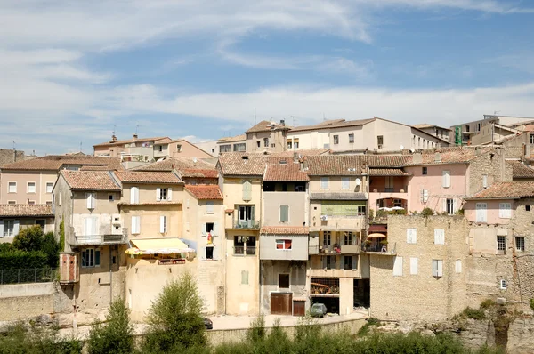 Huizen in vaison la romaine, Frankrijk — Stockfoto