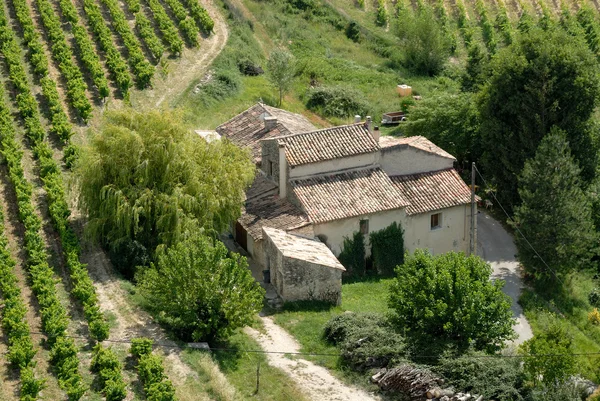 Flygfoto över landsbygdens hus i Frankrike — Stockfoto