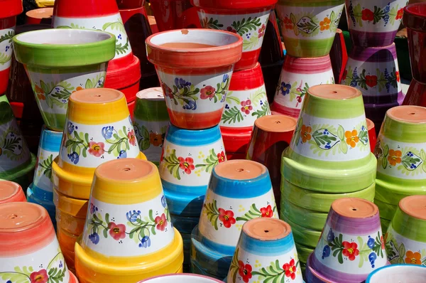 Pentole di ceramica colorate — Foto Stock