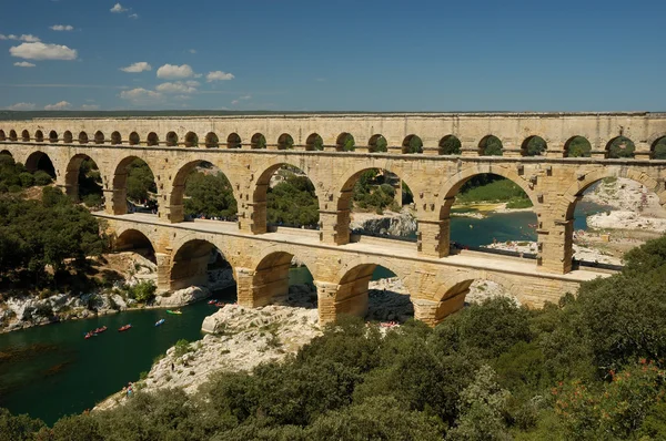 Romeinse aquaduct pont du gard, Frankrijk — Stockfoto