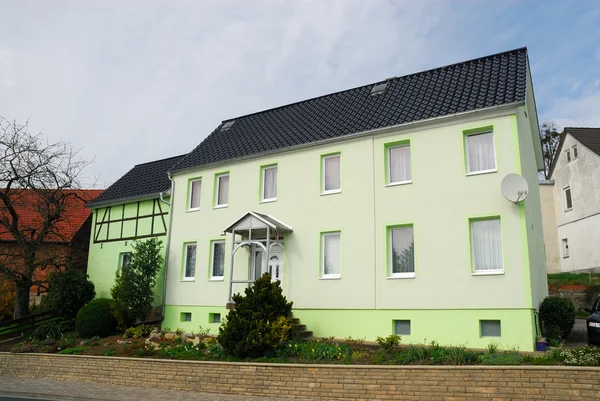 Wohnhaus in deutscher Stadt — Stockfoto