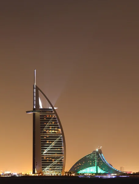 Dubai landmarks at night — Stock Photo, Image