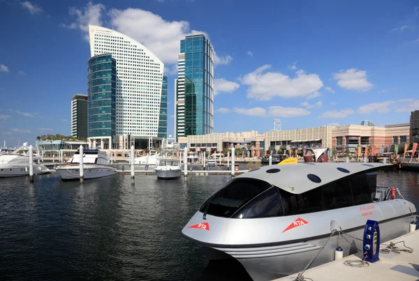 Water Taxi at the Dubai Festival City — Stock Photo, Image