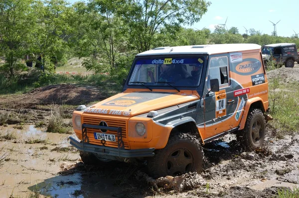 Mercedes Benz 230 G at offroad rally competition — Stock Photo, Image