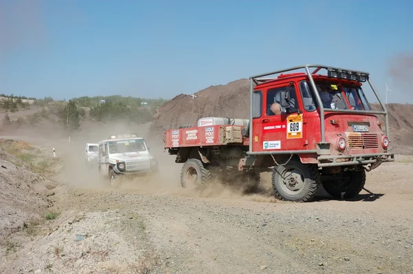 IFA rally truck at offroad competition — Stock Photo, Image