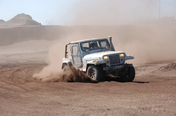 Jeep Wrangler at offroad rally competition — Stock Photo, Image