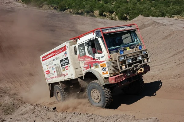 Mercedes Benz rally truck at offroad competition — Stock Photo, Image