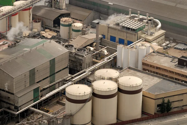Вид с воздуха на промышленные здания — стоковое фото