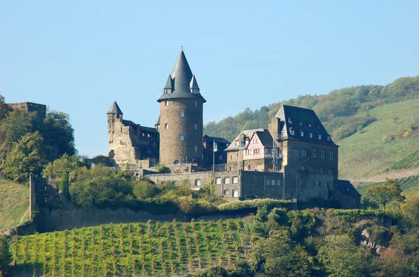 Antiguo castillo en el río Rin, Alemania — Foto de Stock