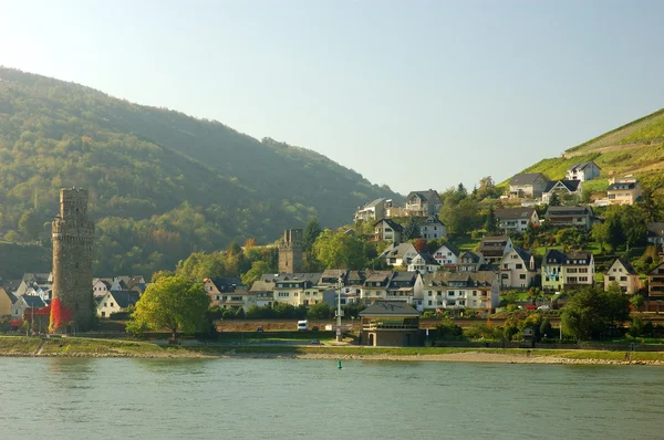 Vesnice na řece Rýn, Německo — Stock fotografie