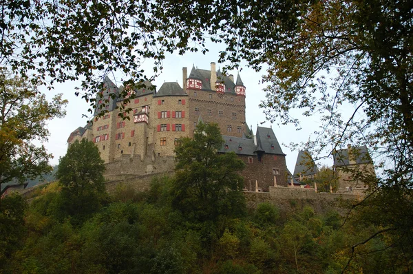 在德国城堡 eltz — 图库照片