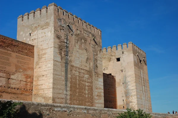 Hrad alcazaba, součástí paláce alhambra v Granadě, Španělsko — Stock fotografie