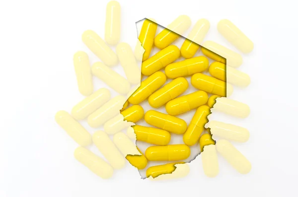 Overzicht kaart van Tsjaad met pillen op de achtergrond voor gezondheid en — Stockfoto
