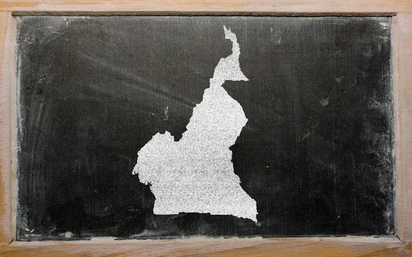 Umrisskarte von Kamerun auf Tafel — Stockfoto