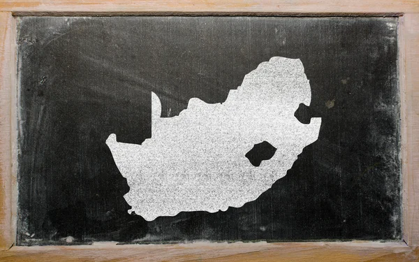 Konturkarta över Sydafrika på blackboard — Stockfoto